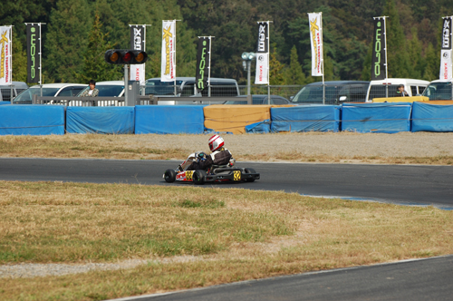 111009max_050