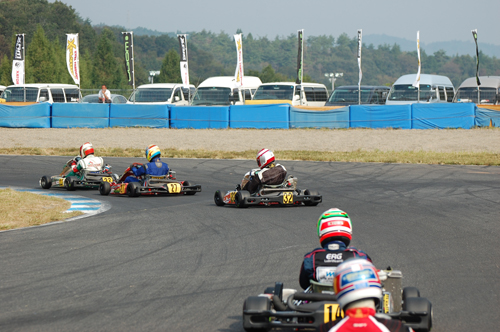 111009max_051