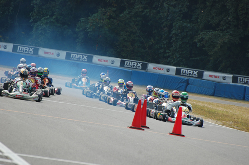 111009max_061