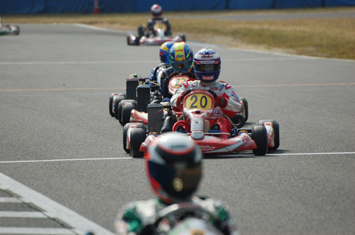 111009max_066