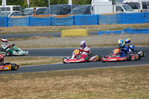 111009max_072