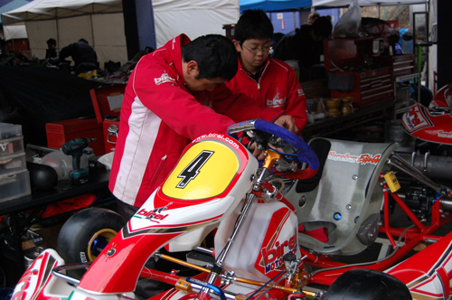 120304fes1_004