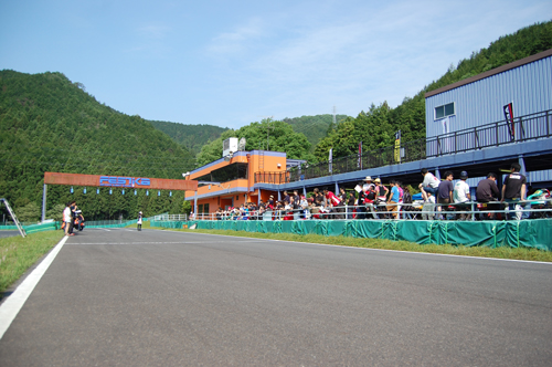 120527fes2_017