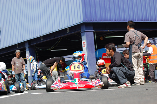 120527fes2_048