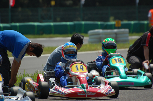 120527fes2_081