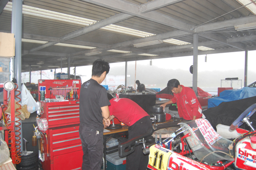 121007max_001