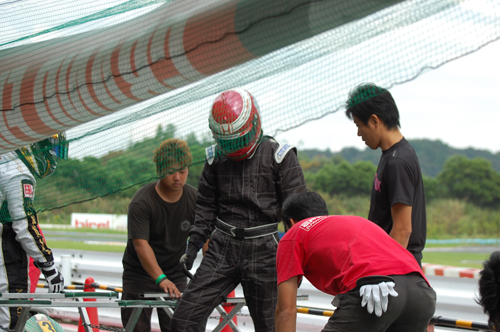 121007max_029