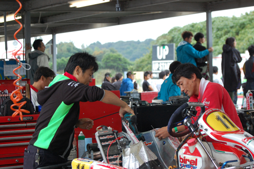 121007max_059