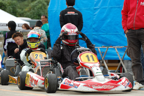 121007max_076