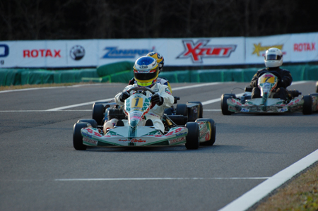 121209fes5_092